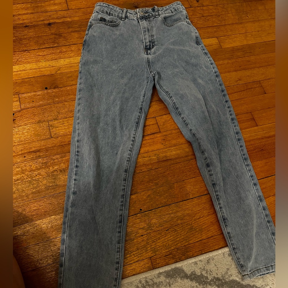 Light wash jeans